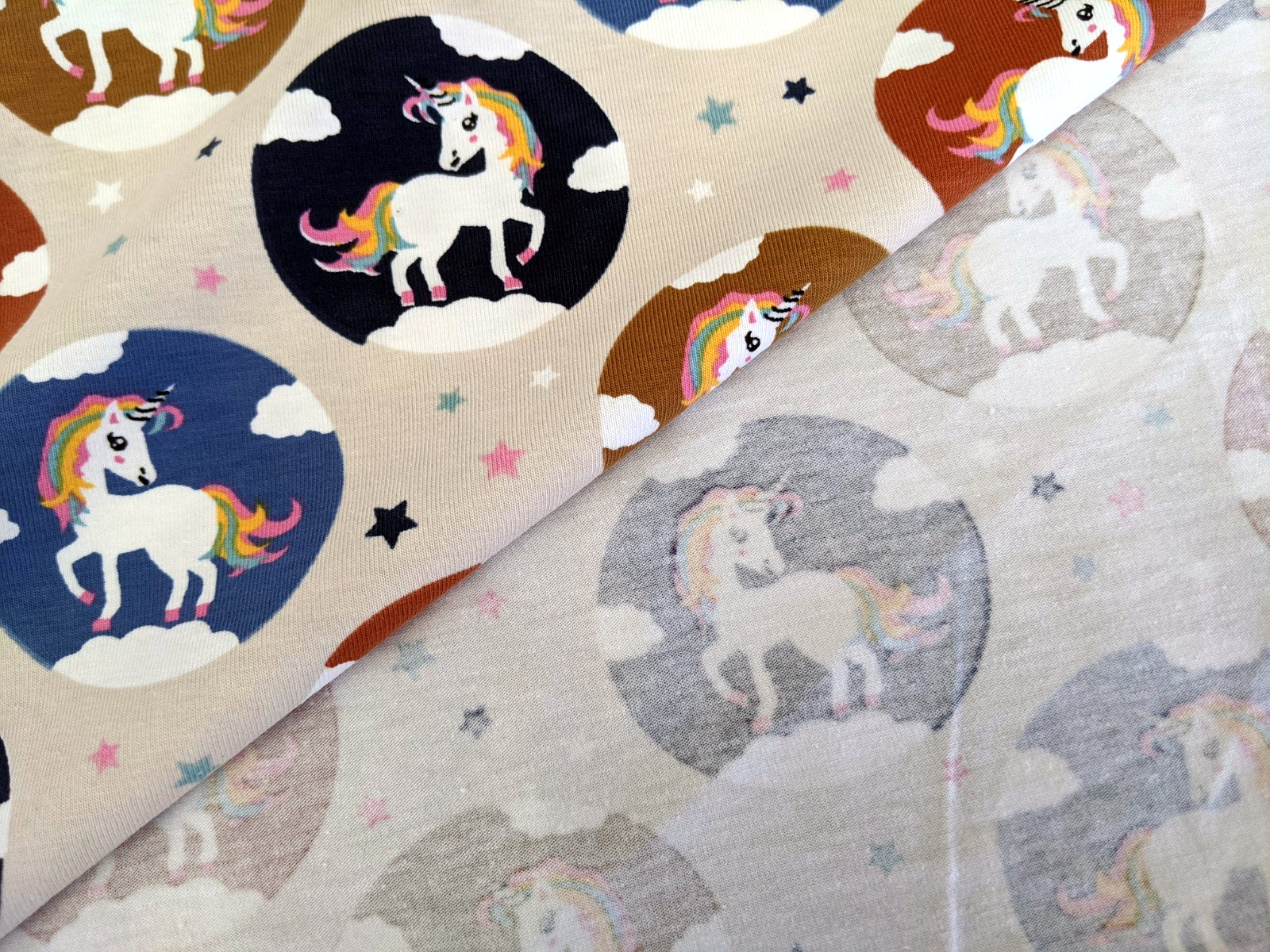 Cotton jersey unicorn world ecru beige