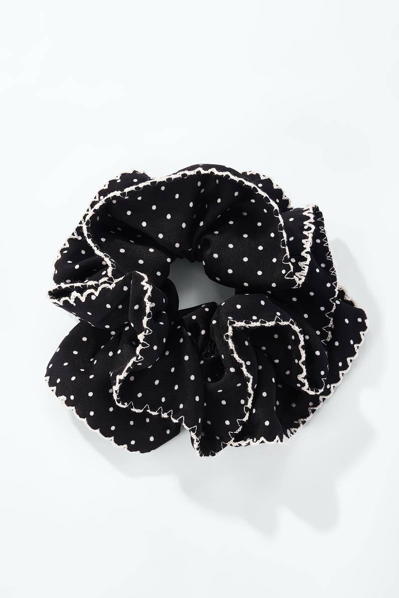 Scrunchie mit Rüschen und Pünktchen