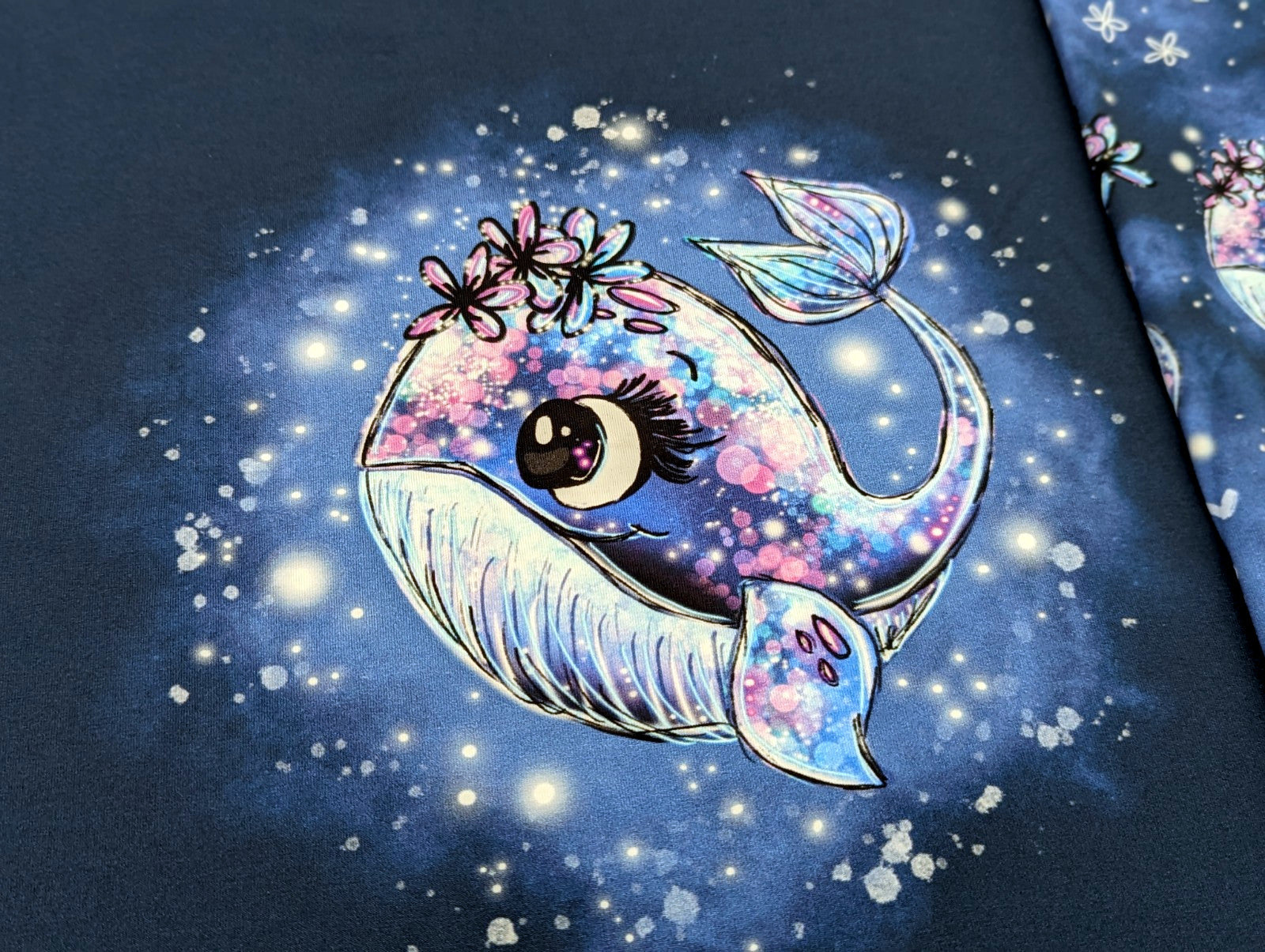 In-house production cotton jersey panel + combination whale Wallery on smokey blue-purple 65x165 cm