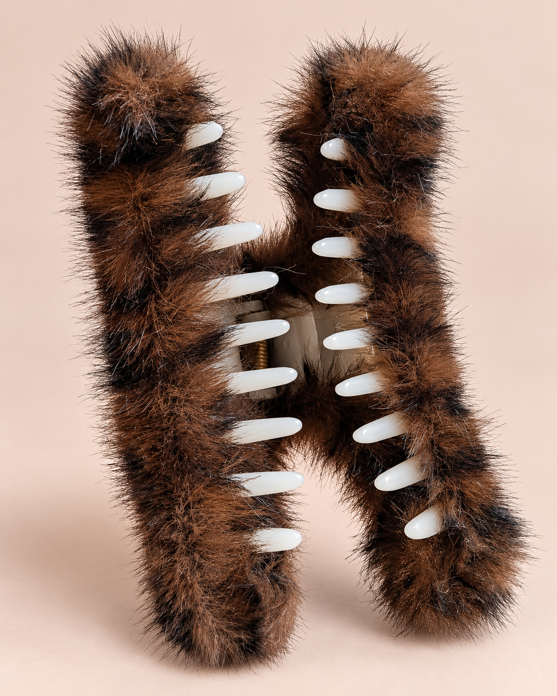 Haarklammer mit Leopardenmuster aus Kunstfell