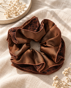 Wild Mocha Scrunchie mit Rüschen, Leopardenmuster