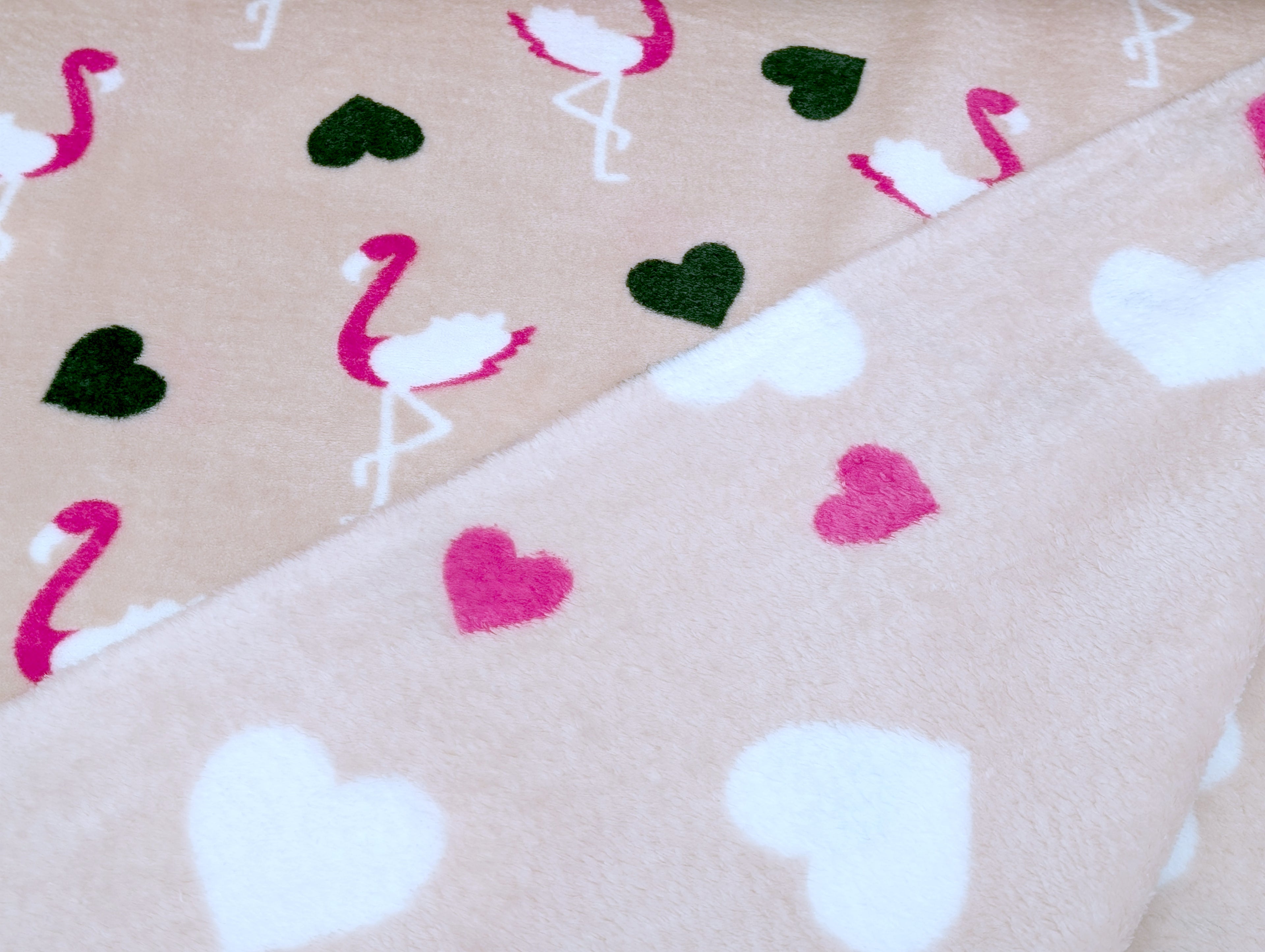 Jacquard Fleece Double-Faced Flamingo Hearts on Pink
