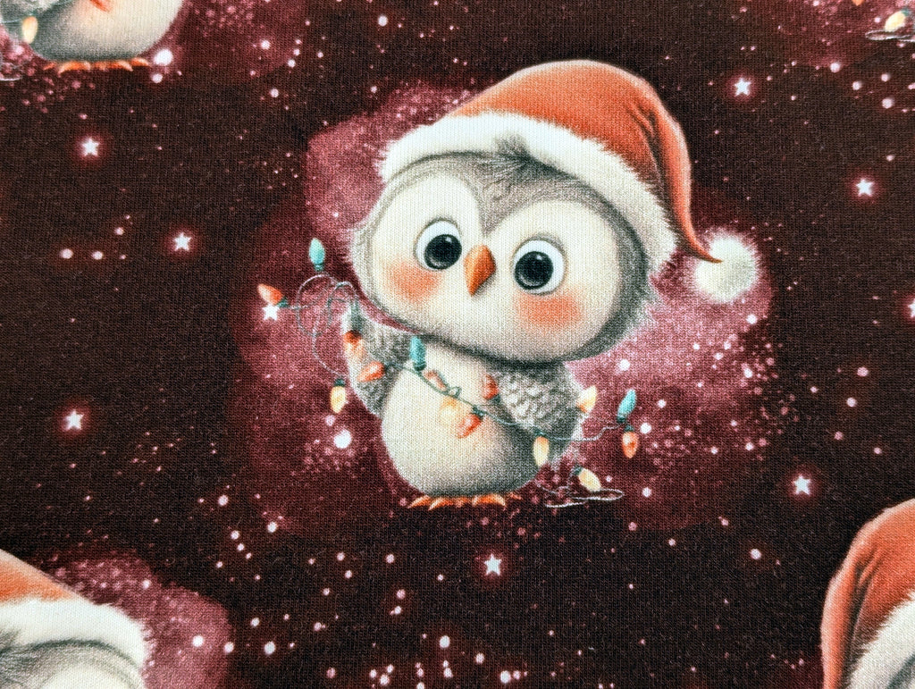 Eigenproduktion French Terry Weihnachts Eule auf Dunkelrot