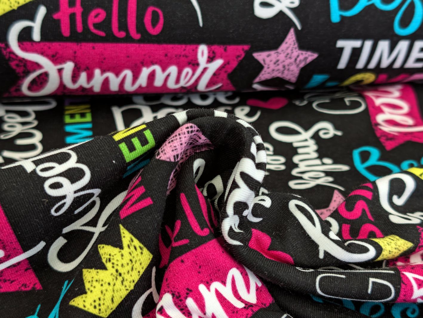 Eigenproduktion Baumwolljersey Magic Girl Summer auf Schwarz