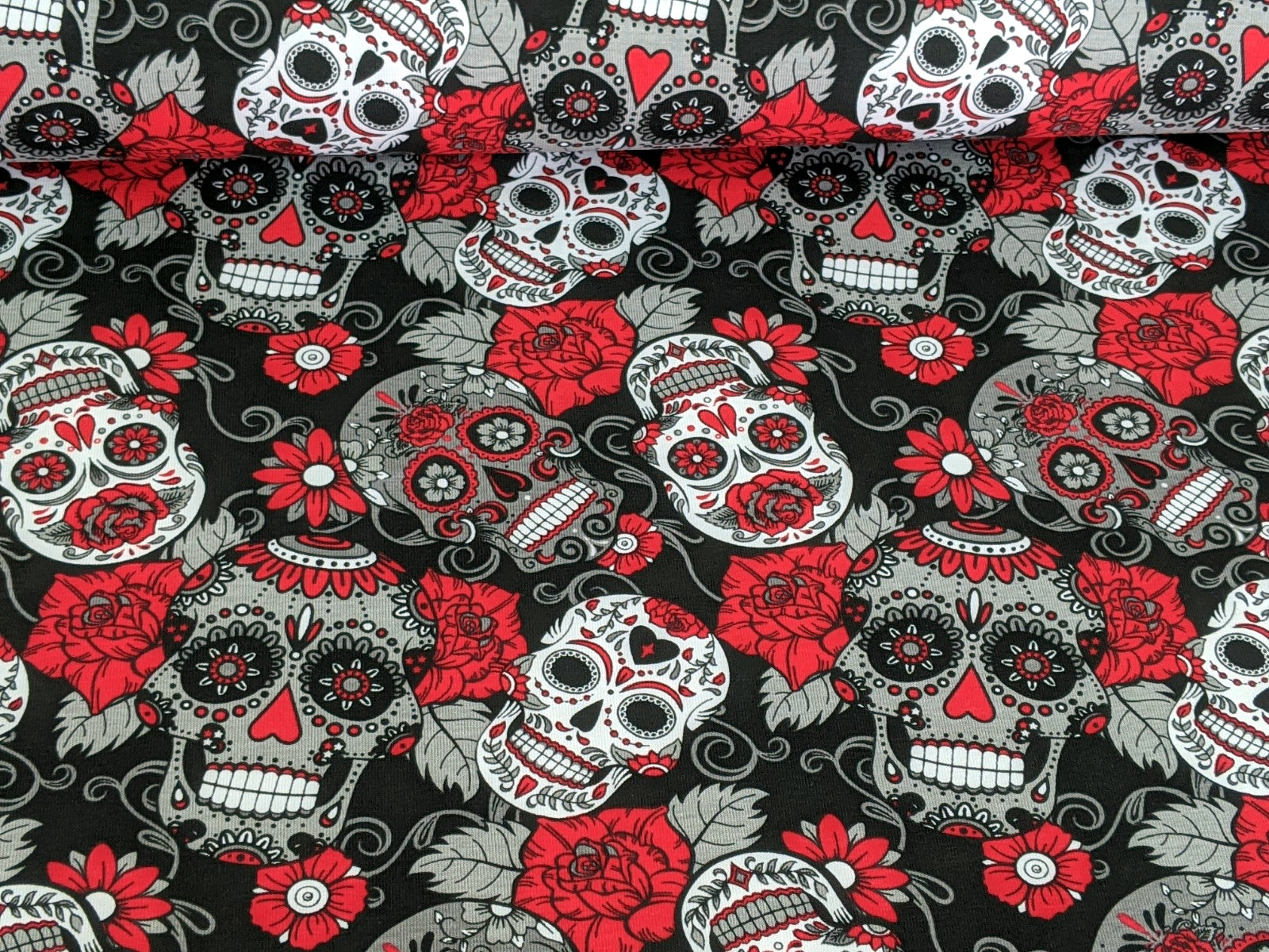 Remnant Cotton Jersey Mexican Skulls with Flowers White/Black 30 x 150 cm