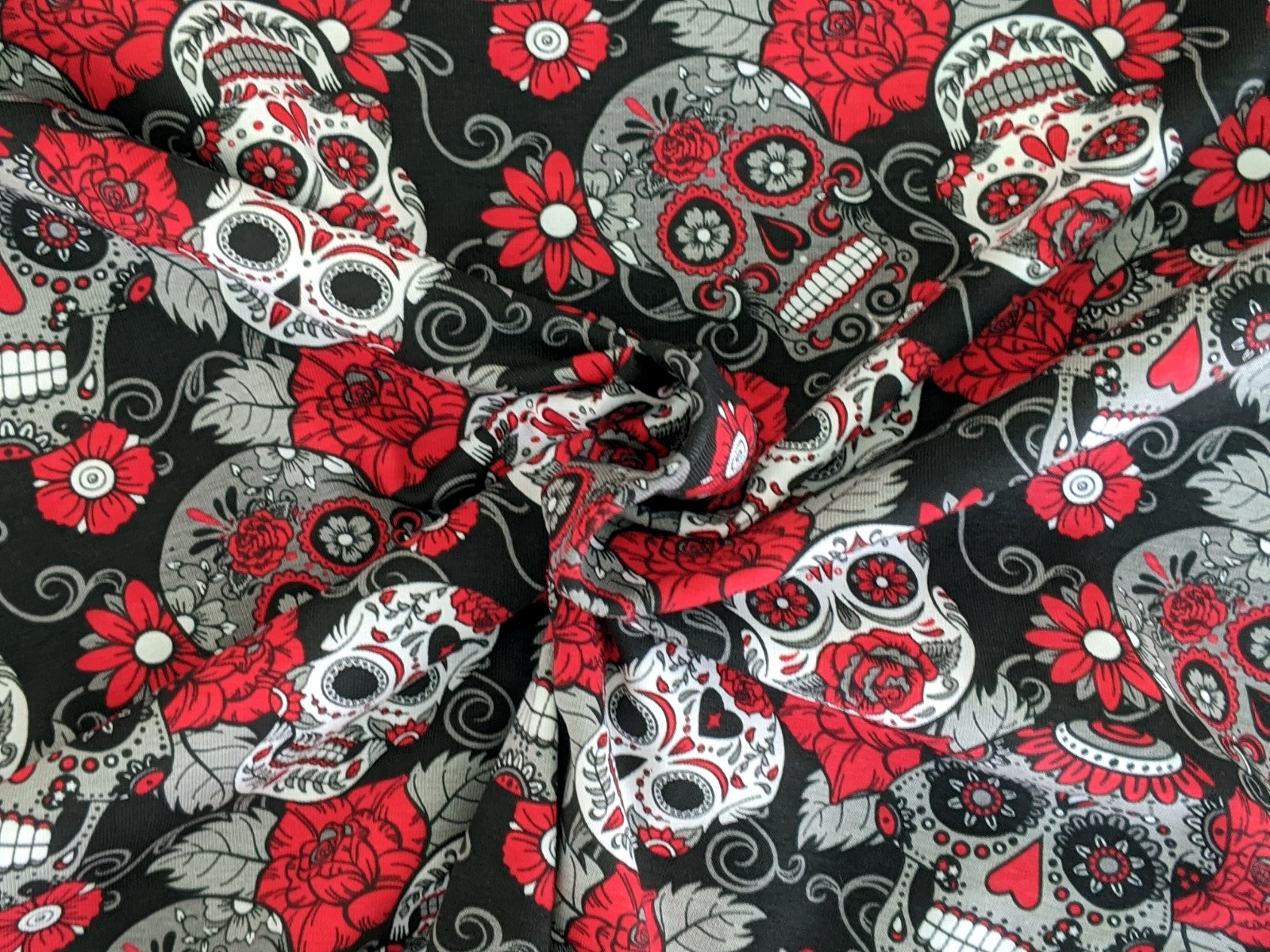 Remnant Cotton Jersey Mexican Skulls with Flowers White/Black 30 x 150 cm
