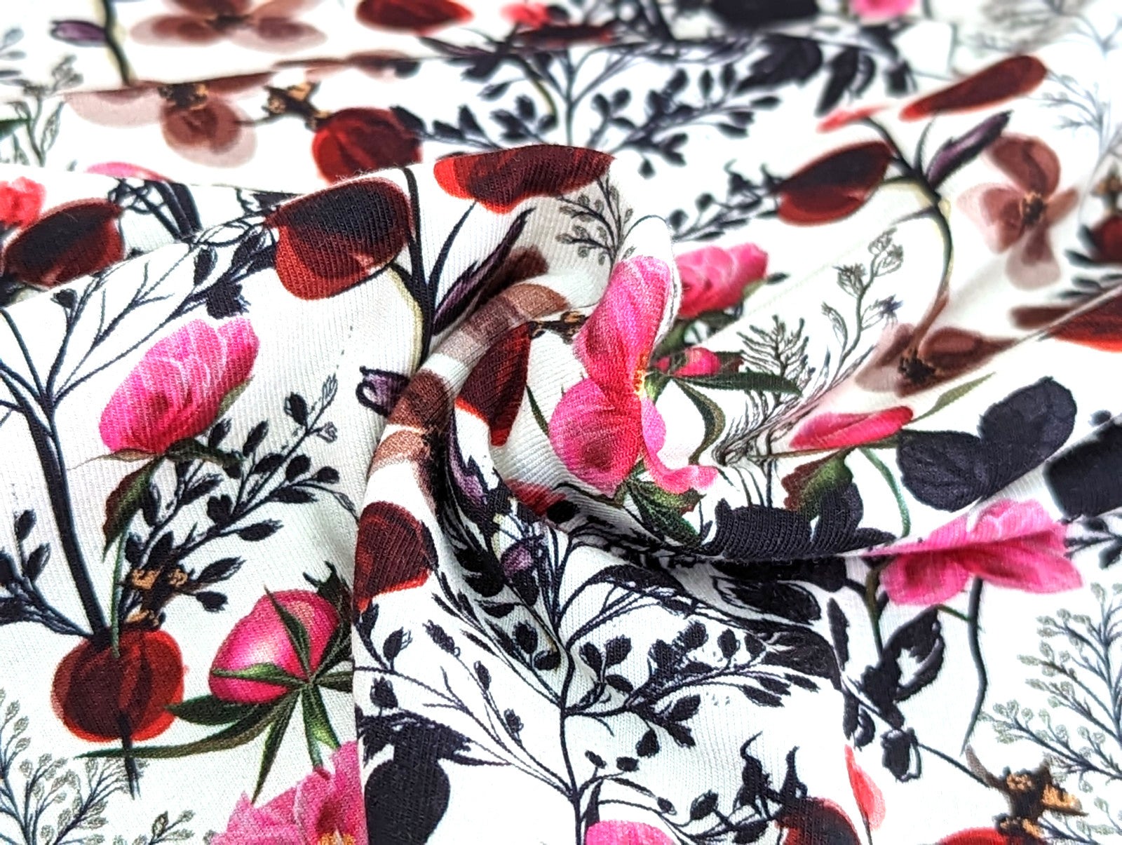 Remnant Cotton Jersey Floral Art Rosehips Bloom KATINOH 47 x FB