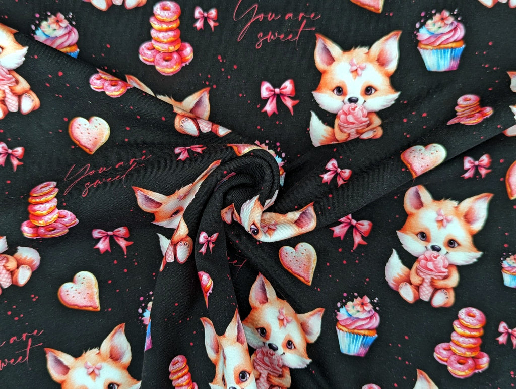 Eigenproduktion Baumwolljersey Fuchs Mädchen im Zuckerrausch auf Schwarz