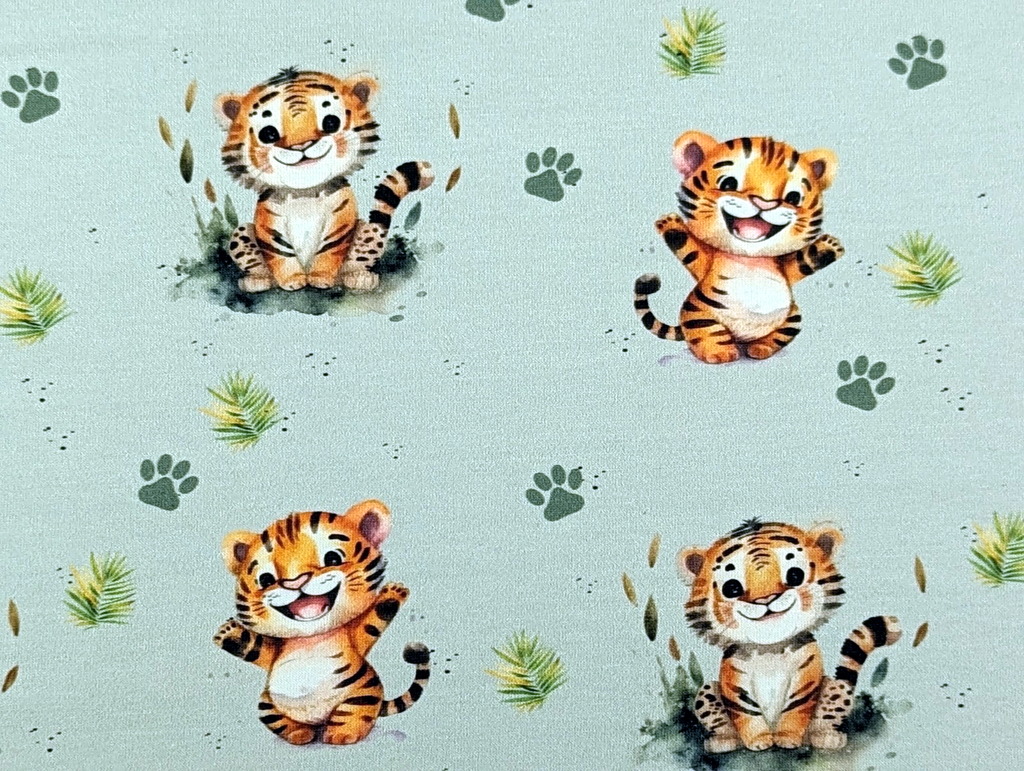 In-house Production Cotton Jersey Little Little Tiger on Grey Light Mint