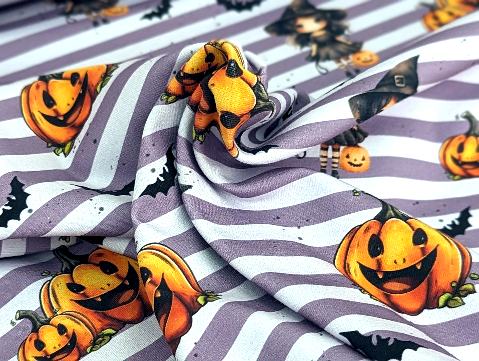 Eigenproduktion Baumwolljersey Sweet Hexe Halloween Kürbis Streifen Helllila -In Produktion-