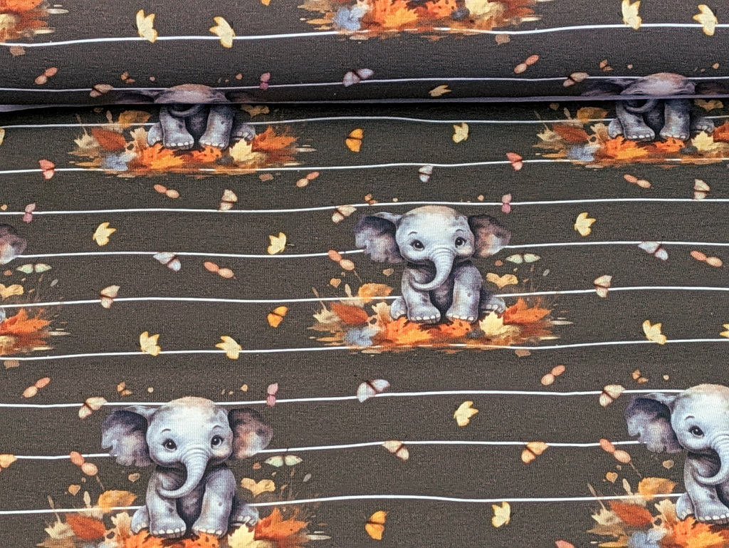 Eigenproduktion Baumwolljersey Elefant mit Schmetterling auf Braun/Grau