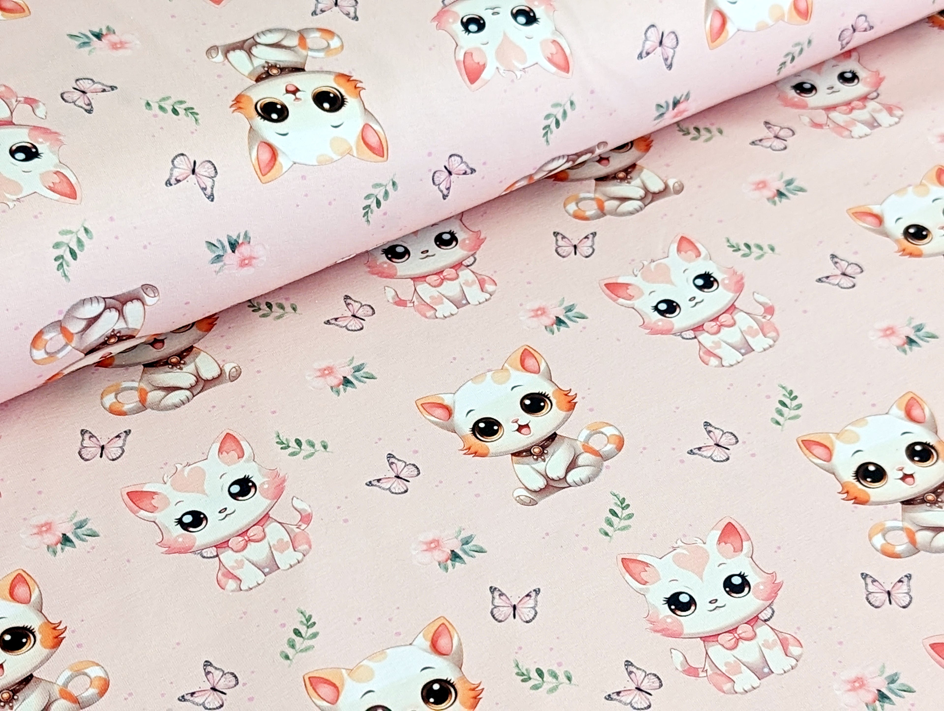 Eigenproduktion Baumwolljersey Katzen Kind mit Schmetterlingen Hellrosa