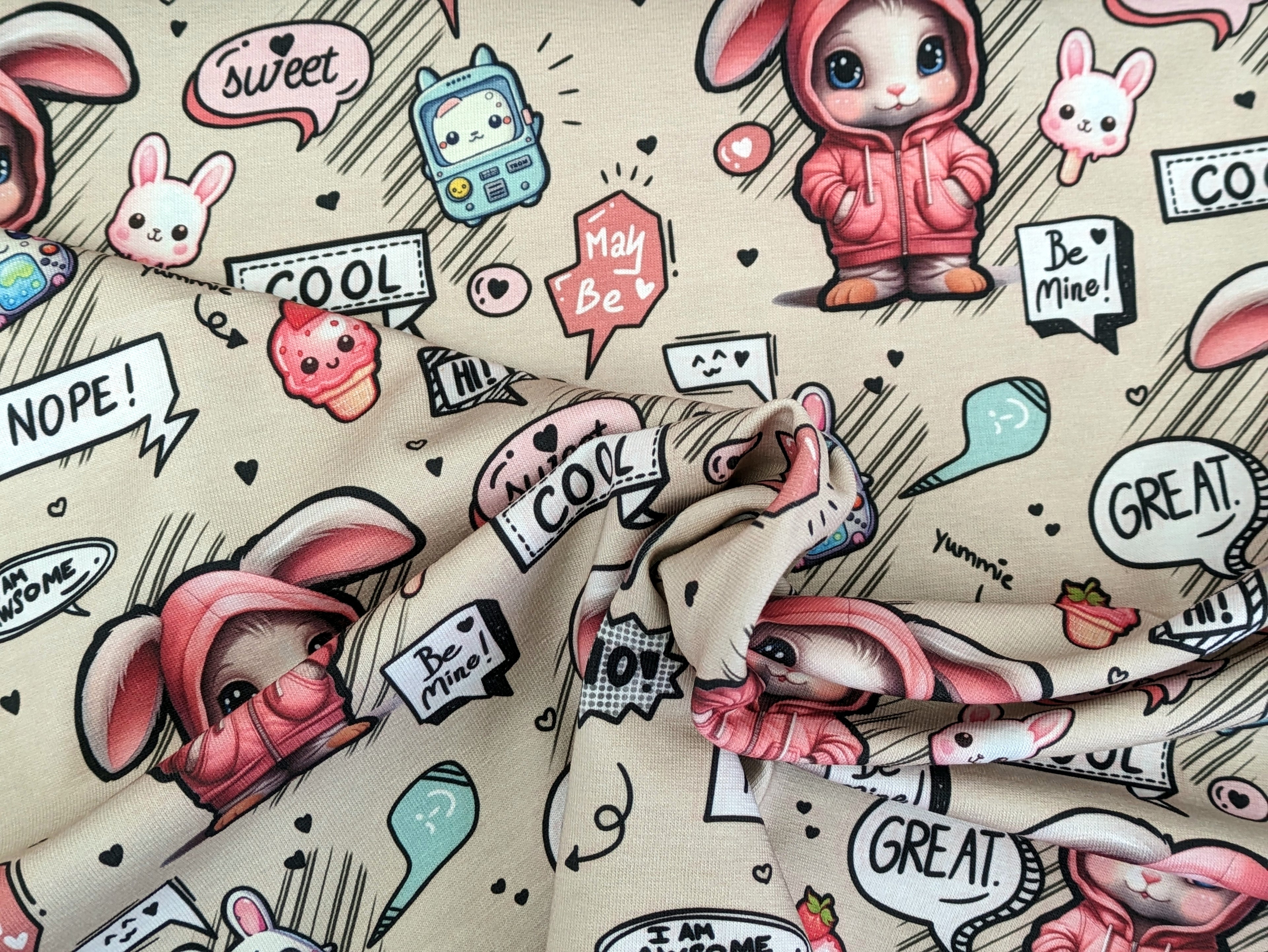 Eigenproduktion Baumwolljersey Sweet Hasengirl auf Beige