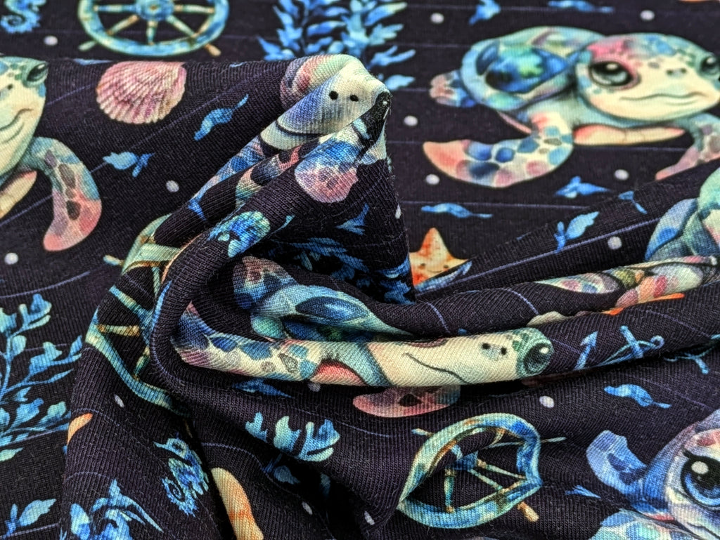 Eigenproduktion Baumwolljersey Maritim Meerestier Schildkröte auf Blau