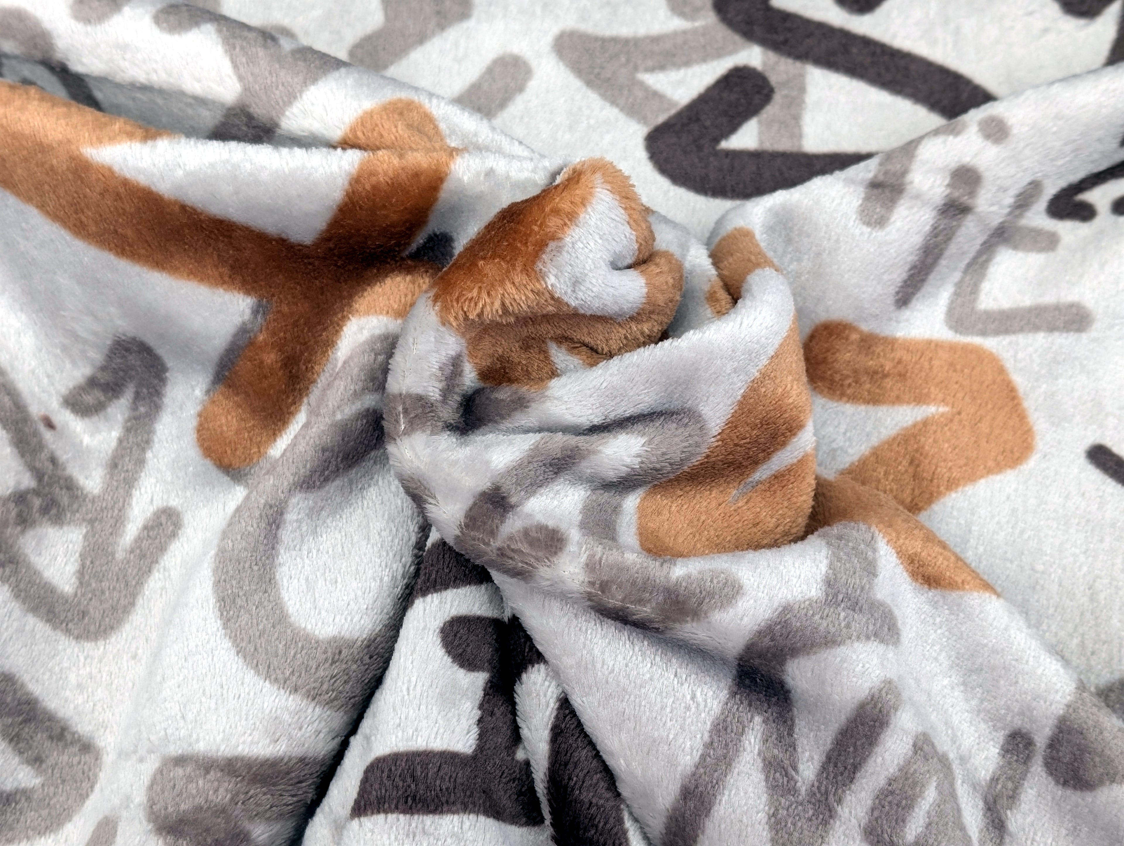 Cuddle Fleece Lettering Grey/Brown