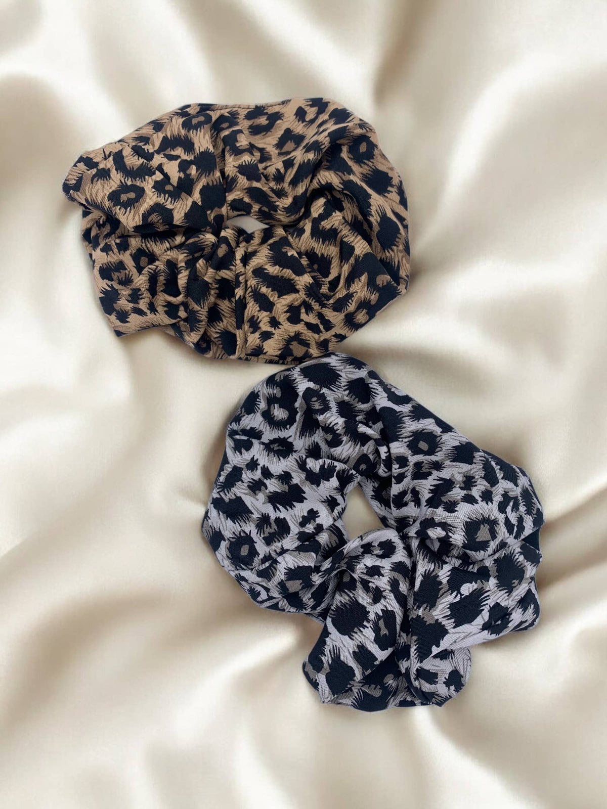 Haargummi mit Leopardenmuster