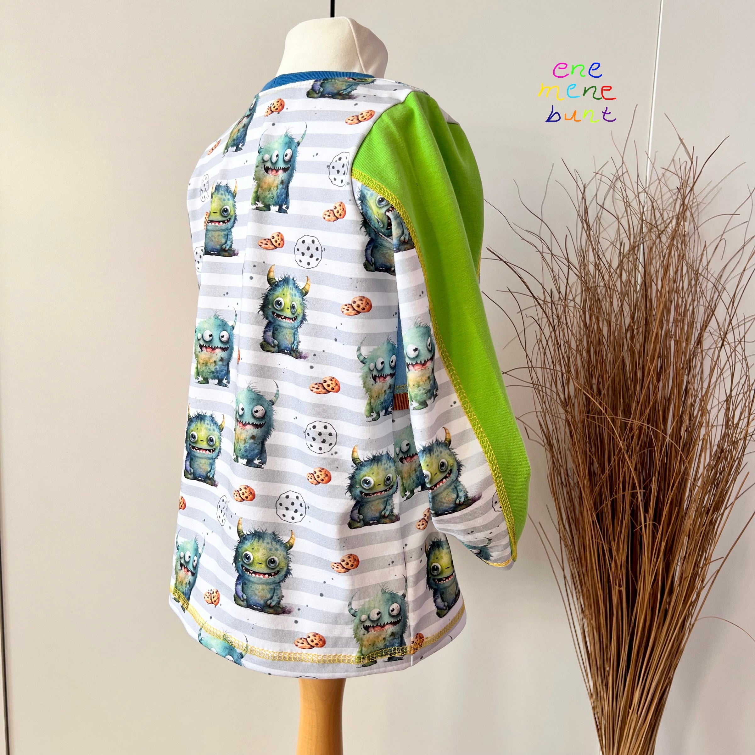 In-house production cotton jersey Little Cookie Monster on stripes green/white