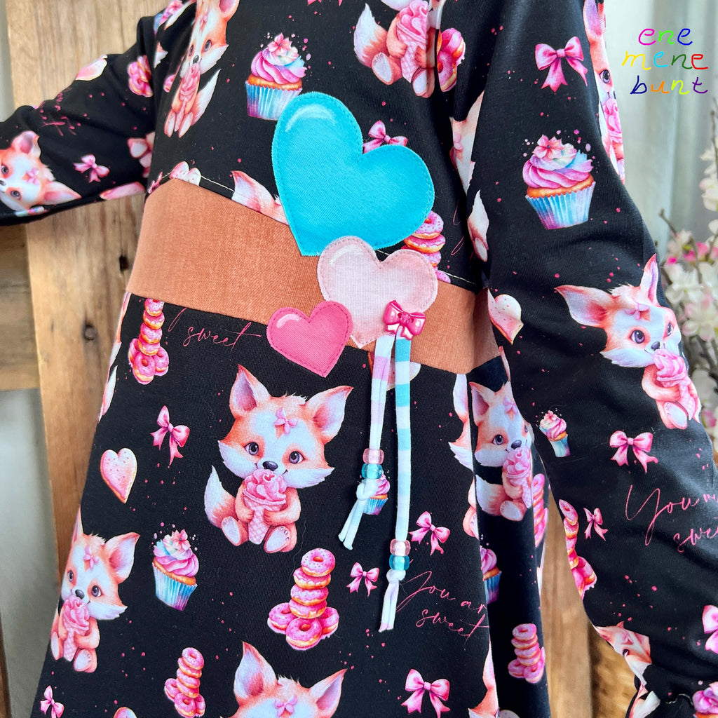 In-house production cotton jersey fox girl on a sugar high on black