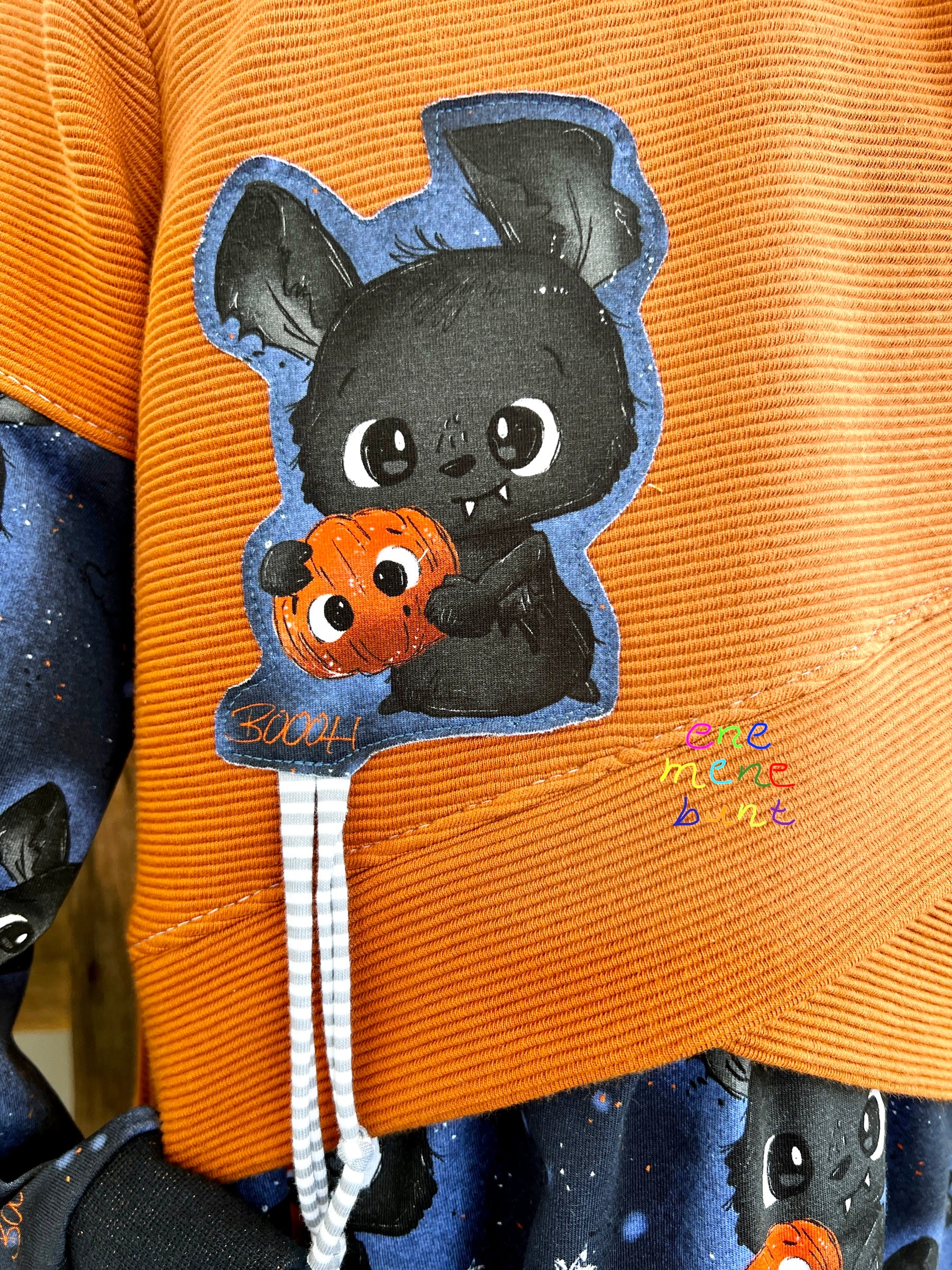 In-house production Cotton Jersey Panel + Coordinated Fabric Fledi Bat 65x165 cm Deepblue